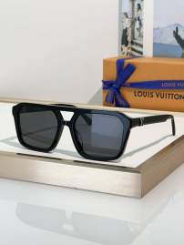 Picture of Louis Vuitton Sunglasses _SKUfw76706015fw